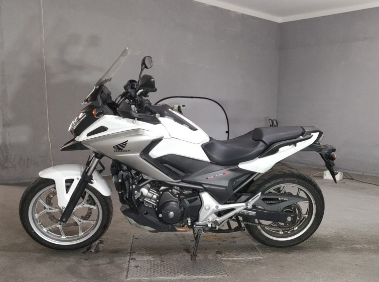 Мотоцикл Honda NC750X з пробігом 40163 km