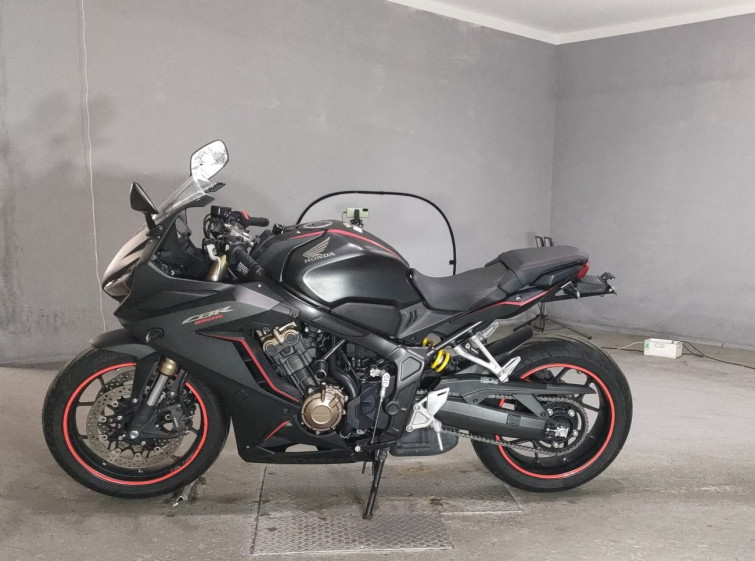 Мотоцикл Honda CBR650R з пробігом 14021 km