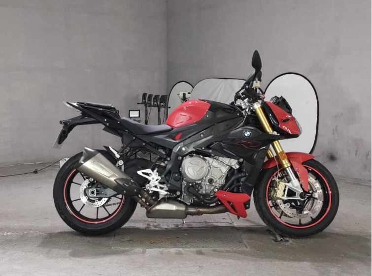 Мотоцикл BMW S1000R з пробігом 9204 km