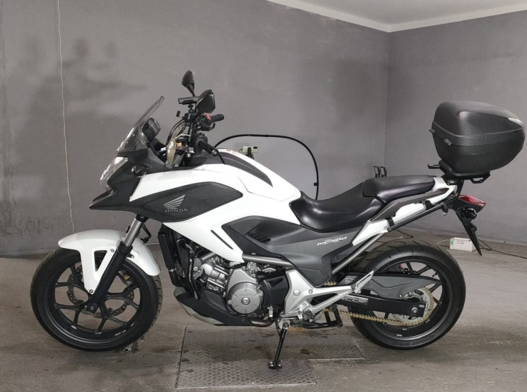 Мотоцикл Honda NC700X з пробігом 15562 km