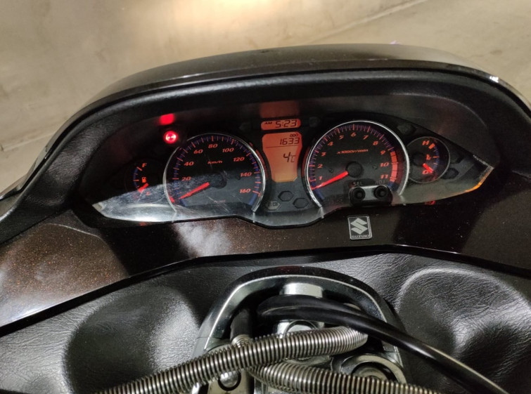 Мотоцикл Suzuki SKYWAVE 250SS с пробегом 1632 km