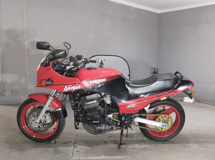 Мотоцикл Kawasaki GPZ900R с пробегом 39855 km