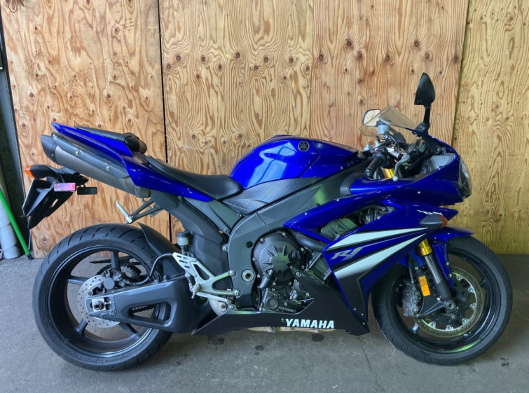 Мотоцикл Yamaha YZF-R1 с пробегом 108424 km