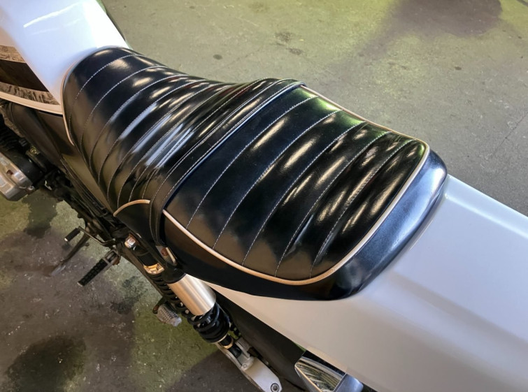 Мотоцикл Kawasaki ZRX400 с пробегом 15639 km