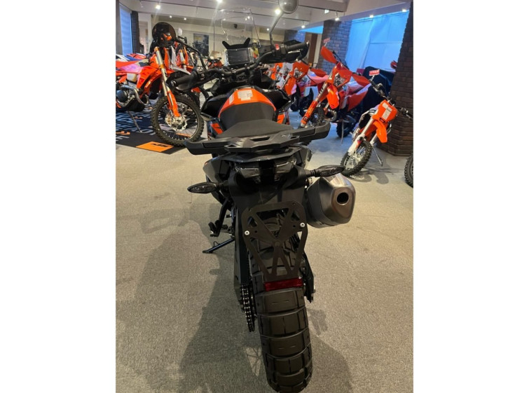 Мотоцикл KTM 890ADVENTURE