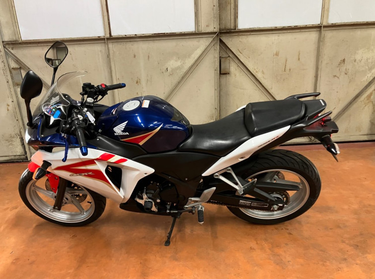 Мотоцикл Honda CBR250R з пробігом 12784 km