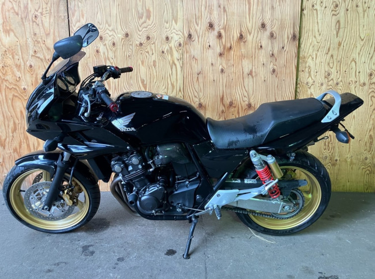 Мотоцикл Honda CB400 Sﾎﾞﾙﾄﾞｰﾙ з пробігом 10605 km