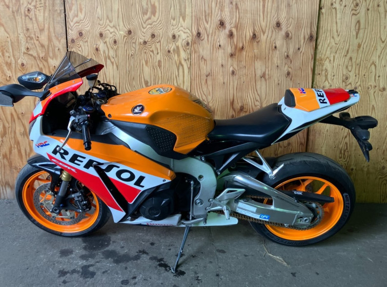 Мотоцикл Honda CBR1000RR з пробігом 31843 km