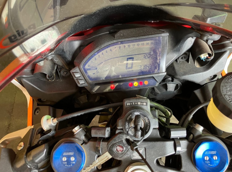 Мотоцикл Honda CBR1000RR з пробігом 31843 km