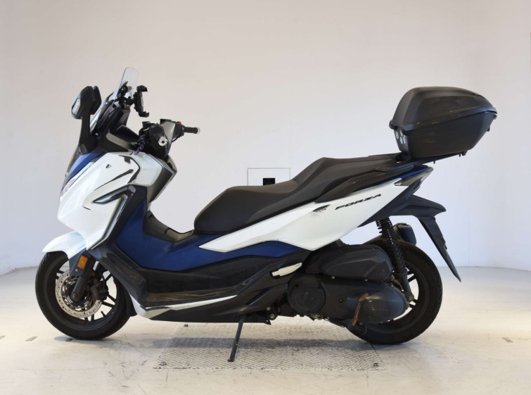 Мотоцикл Honda FORZA з пробігом 40547 km