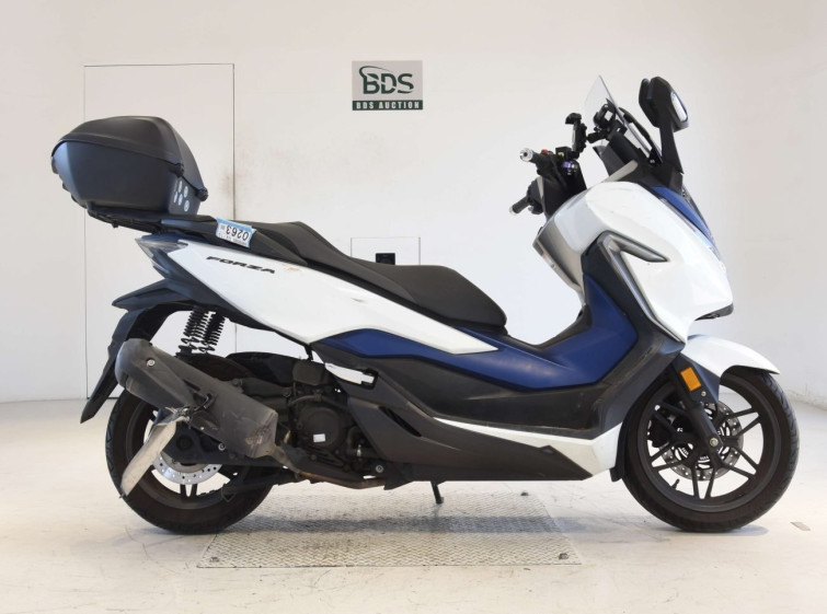 Мотоцикл Honda FORZA з пробігом 40547 km
