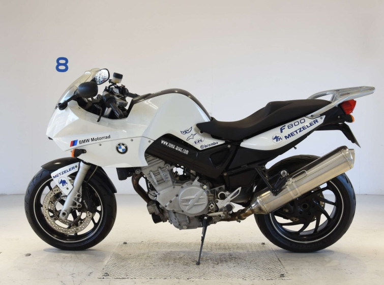 Мотоцикл BMW F800ST