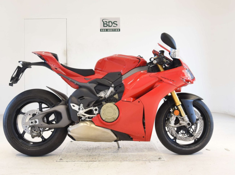 Мотоцикл Ducati ﾊﾟﾆｶﾞｰﾚV4S7G з пробігом 6597 km