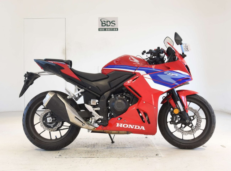 Мотоцикл Honda CBR400R-3 з пробігом 3389 km