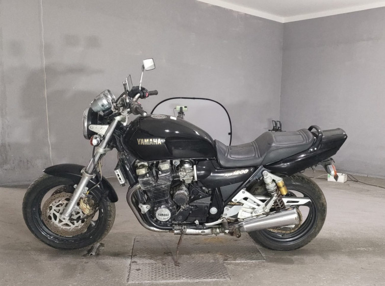 Мотоцикл Yamaha XJR1200 з пробігом 9635 km