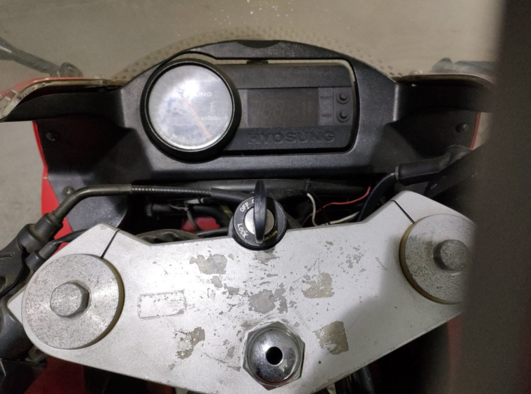 Мотоцикл Hyosung GT250R з пробігом 7956 km