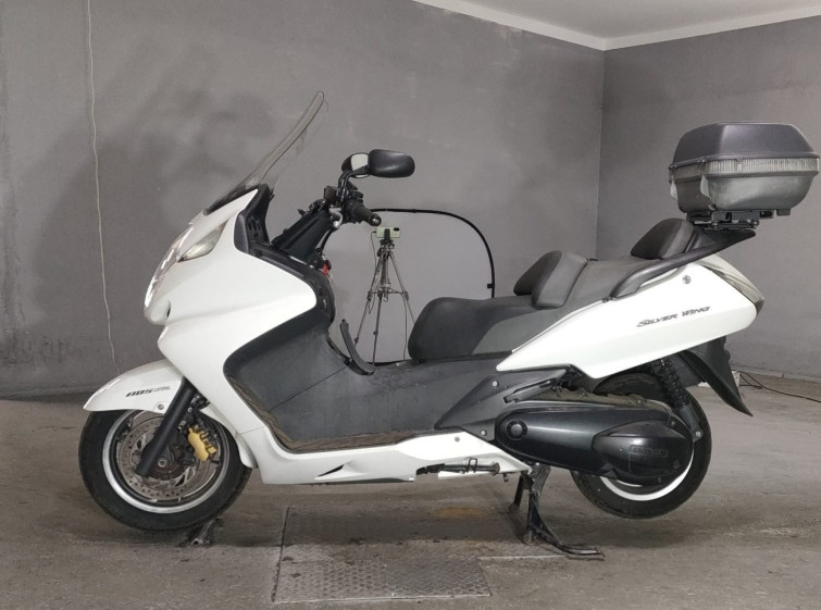 Мотоцикл Honda SILVERWING600 з пробігом 20000 km