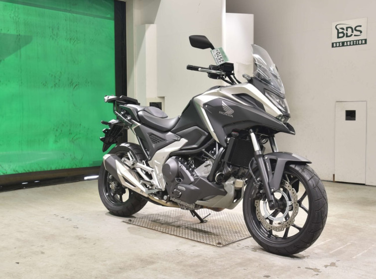 Мотоцикл Honda NC750X с пробегом 5110 km