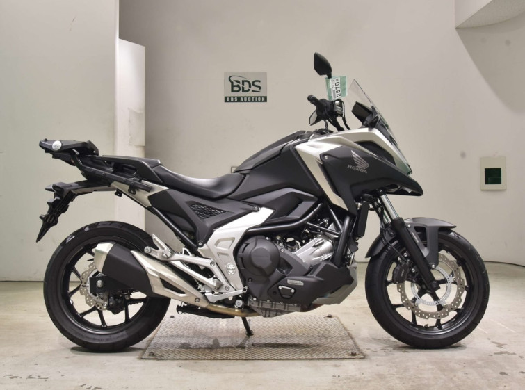 Мотоцикл Honda NC750X с пробегом 5110 km