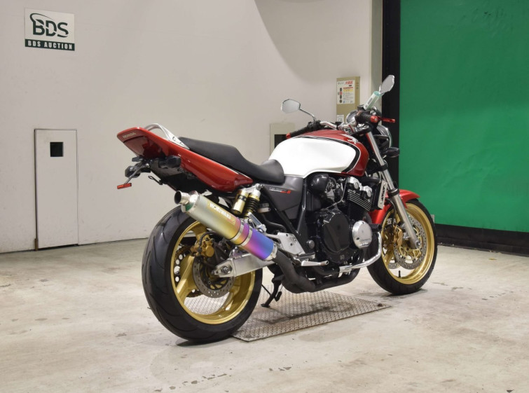 Мотоцикл Honda CB400SFV з пробігом 31313 km