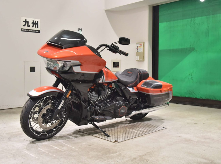 Мотоцикл HD FLTRXSE1980CVO з пробігом 152 km