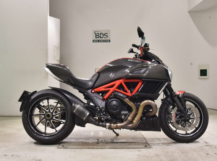 Мотоцикл Ducati DIAVEL с пробегом 7733 km