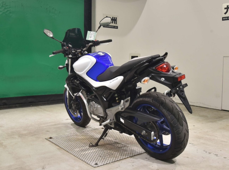 Мотоцикл Suzuki GLADIUS SFV400 с пробегом 42983 km