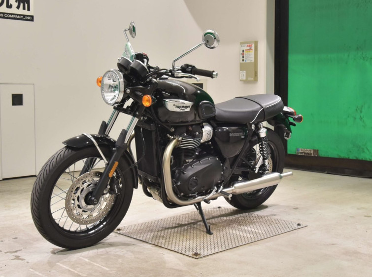Мотоцикл Triumph BONNEVILLE T100 с пробегом 2585 km