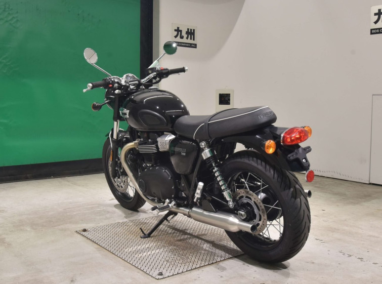 Мотоцикл Triumph BONNEVILLE T100 с пробегом 2585 km