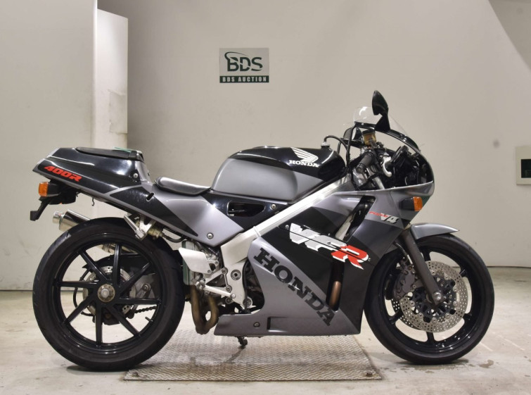 Мотоцикл Honda VFR400R з пробігом 17100 km