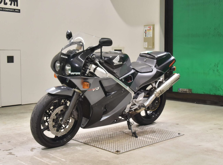 Мотоцикл Honda VFR400R з пробігом 17100 km