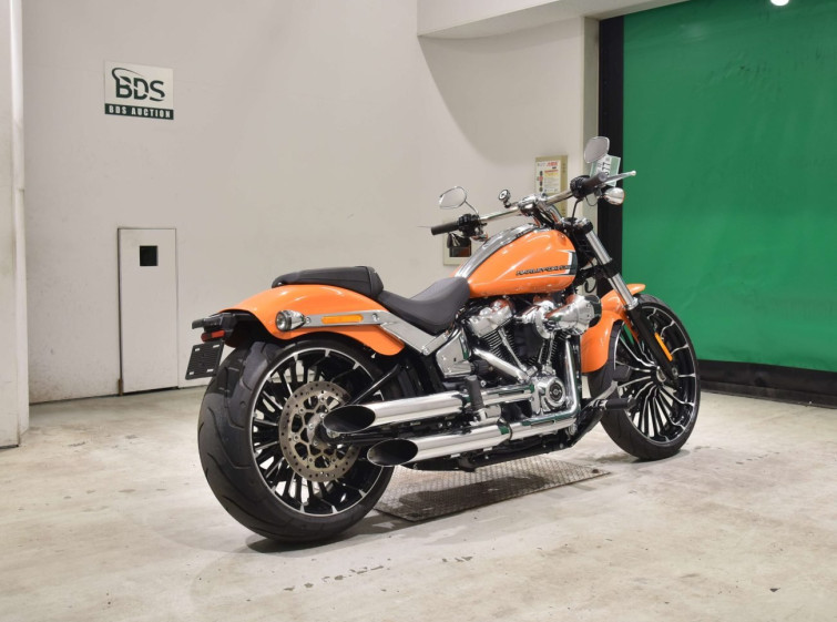 Мотоцикл HD FXBR1920 з пробігом 1467 km