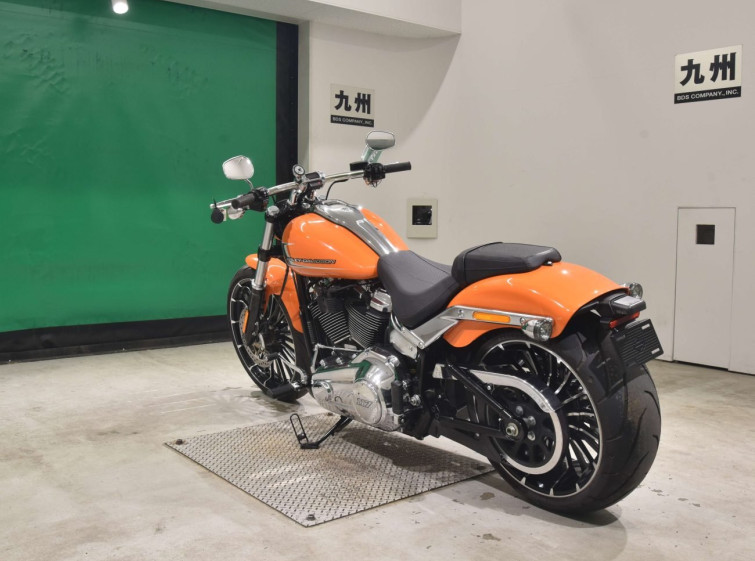 Мотоцикл HD FXBR1920 з пробігом 1467 km