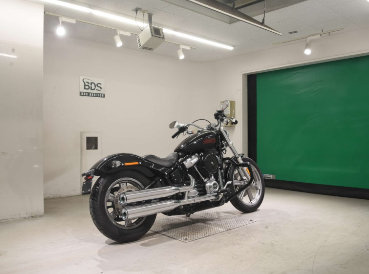 Мотоцикл HD SOFTAIL FXST1750 з пробігом 1880 km