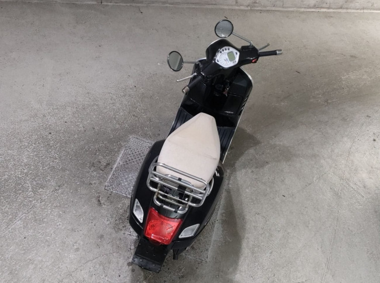 Мотоцикл Vespa GTS250IE з пробігом 3902 km