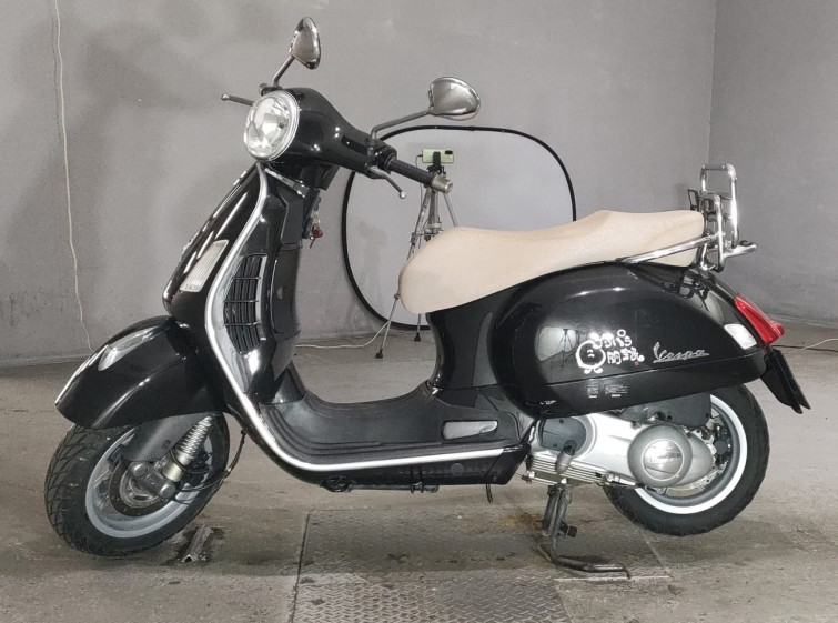 Мотоцикл Vespa GTS250IE з пробігом 3902 km