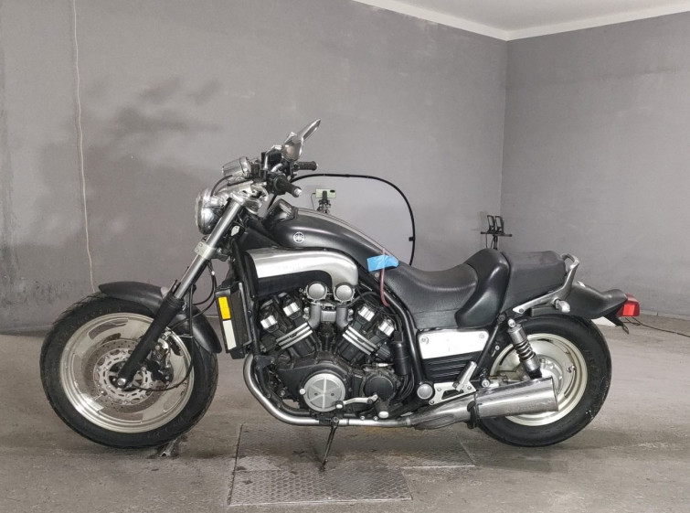 Мотоцикл Yamaha V-MAX1200 з пробігом 11394 km