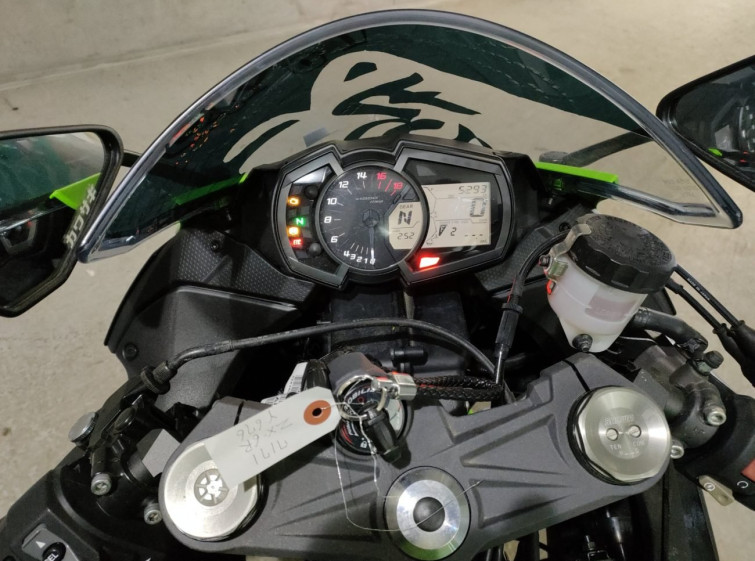 Мотоцикл Kawasaki ZX-6R з пробігом 5293 km