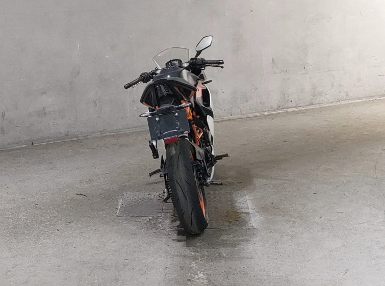 Мотоцикл KTM RC 390 с пробегом 27285 km