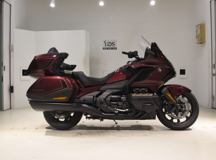 Мотоцикл Honda GL1800 TOUR D с пробегом 71 km