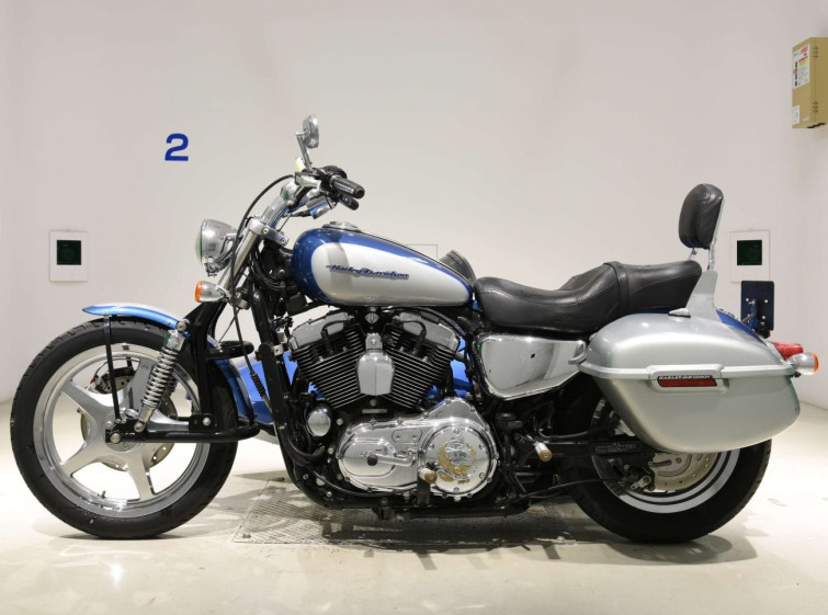 Мотоцикл HD SPORTSTER CUSTOM XL1200C