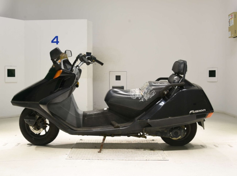 Мотоцикл Honda FUSION X з пробігом 15305 km