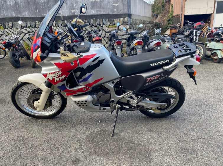 Мотоцикл Honda AFRICATWIN750 с пробегом 24216 km