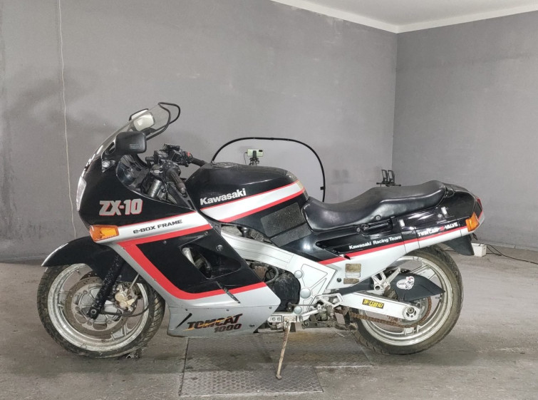 Мотоцикл Kawasaki ZX-10 с пробегом 21748 km