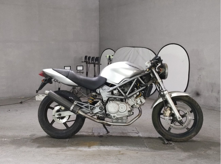 Мотоцикл Honda VTR250 с пробегом 61244 km