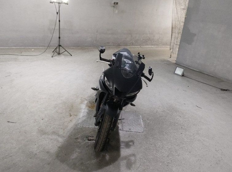 Мотоцикл Yamaha YZF-R25 з пробігом 15666 km