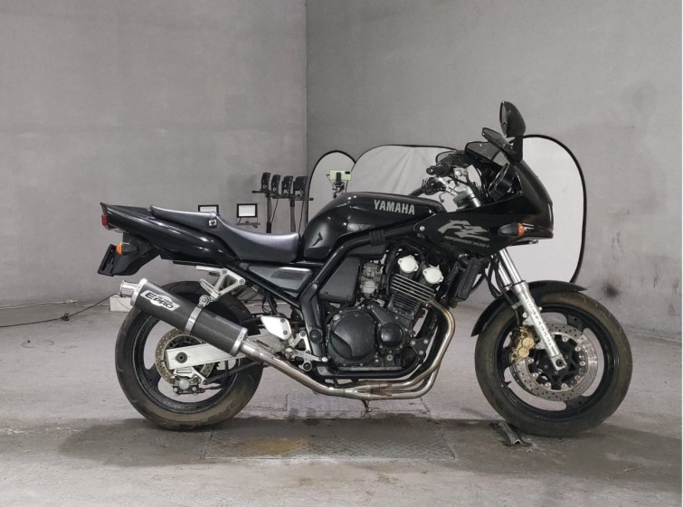 Мотоцикл Yamaha FZ400 с пробегом 52365 km