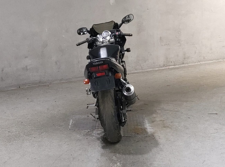 Мотоцикл Yamaha FZ400 с пробегом 52365 km