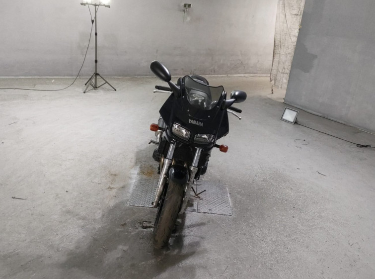 Мотоцикл Yamaha FZ400 с пробегом 52365 km