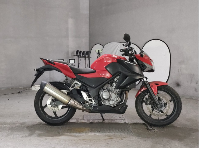 Мотоцикл Honda CB250F